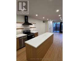 Walk Out - 22 Austin Terrace, Toronto, ON M5R1X9 Photo 7