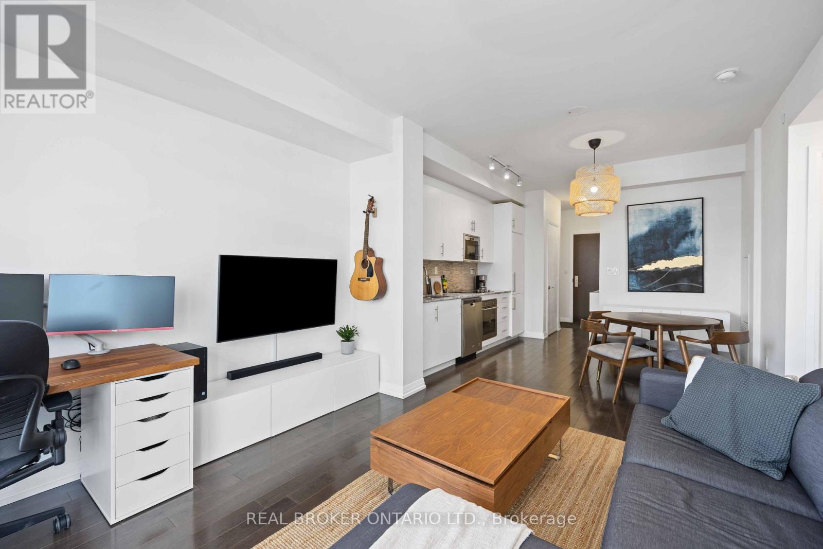 1518- 460 Adelaide Street East, Toronto, ON photo 6