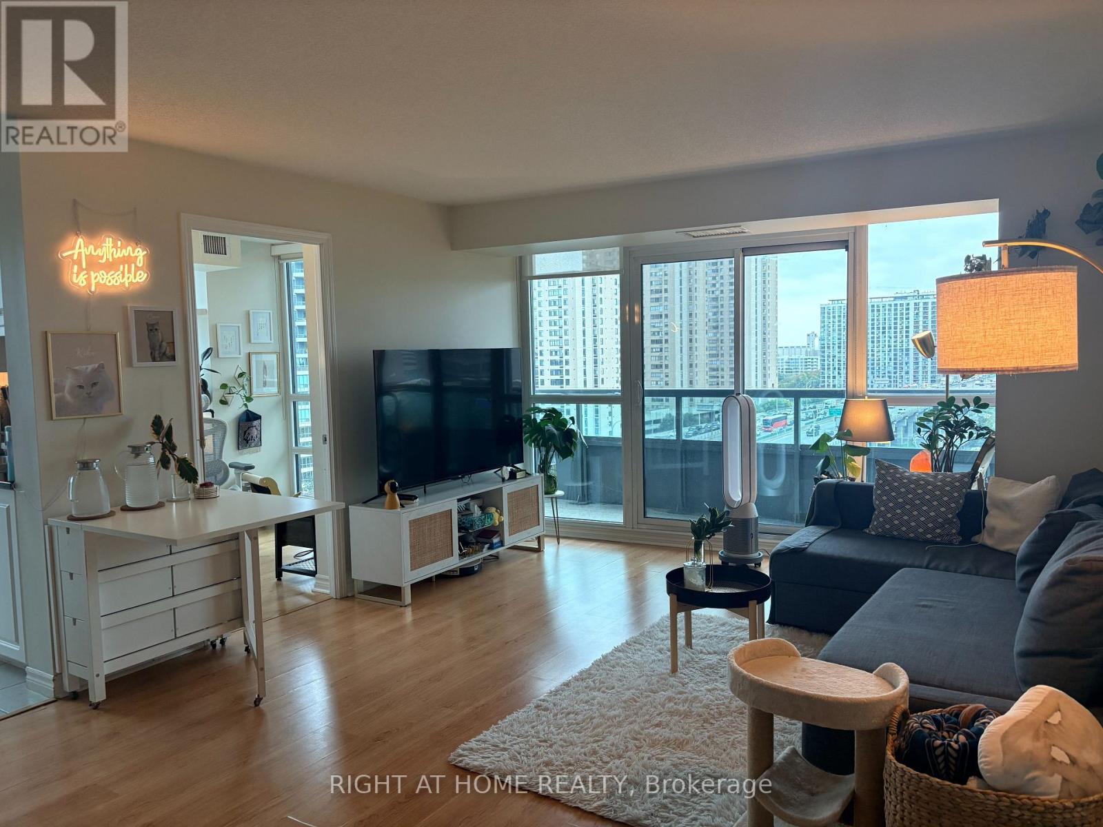 1208- 25 Lower Simcoe Street, Toronto, ON photo 5