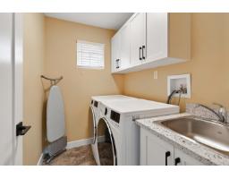 6876 192a Street, Surrey, BC V4N0B7 Photo 28