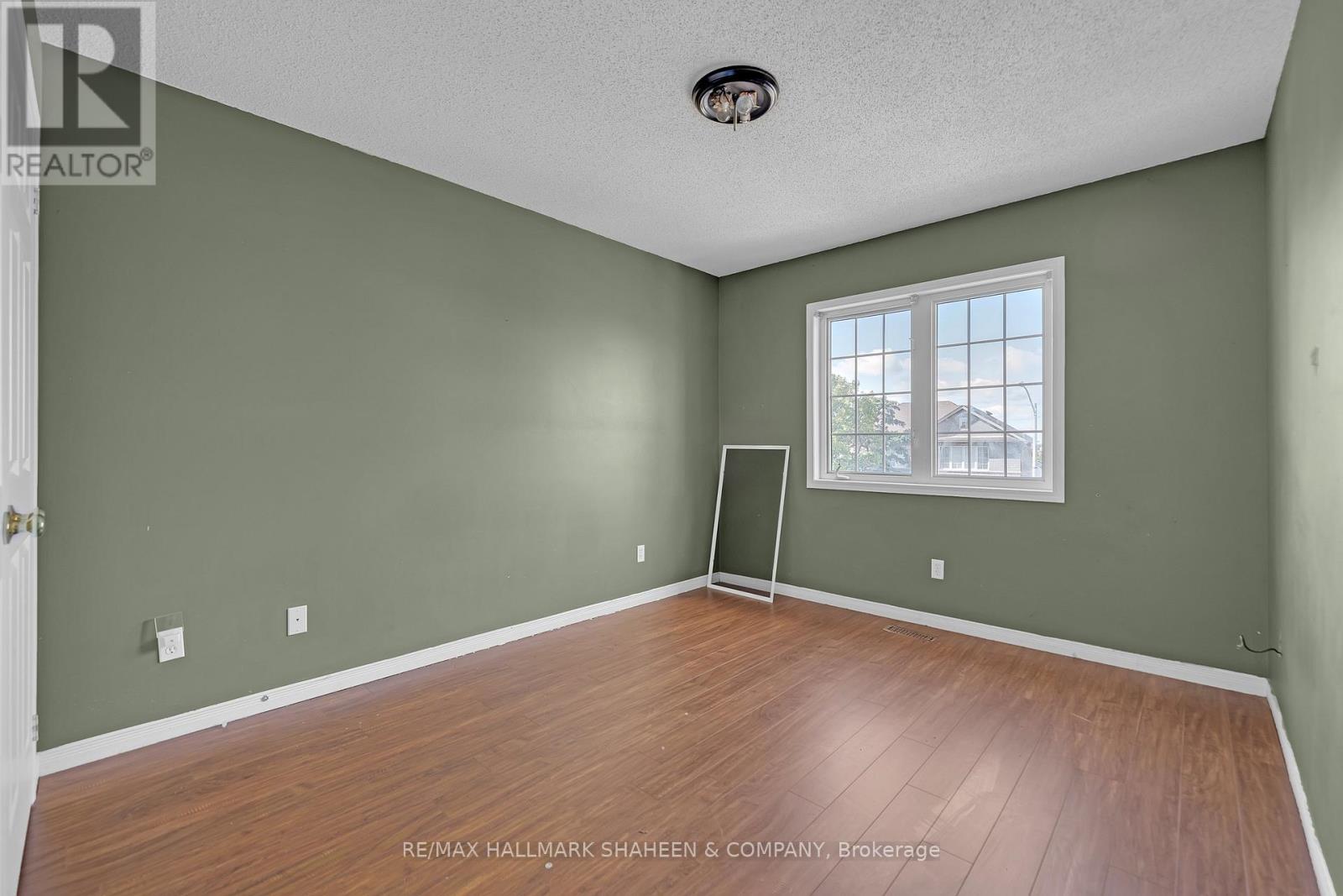 1529 Skyview Street, Oshawa, ON photo 22