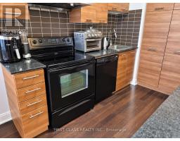 2216 - 135 Village Green Square, Toronto, ON M1S0G4 Photo 6