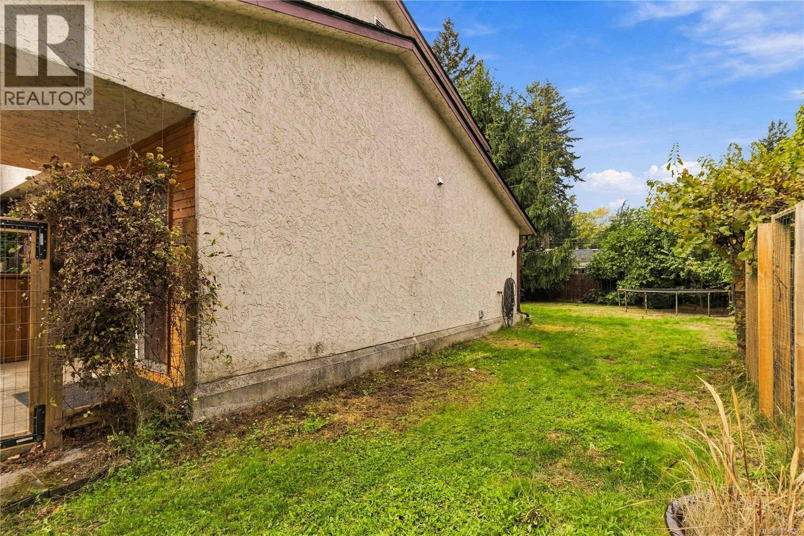 2778 Kingswood Rd - Image 37