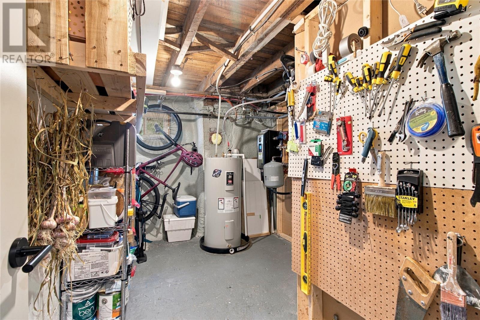 180 Topsail Road - 35