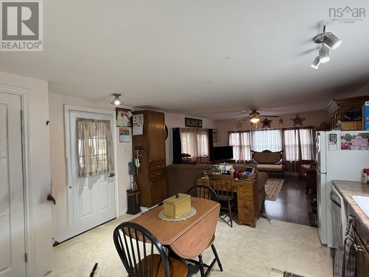 51 Shelby Crescent - 15
