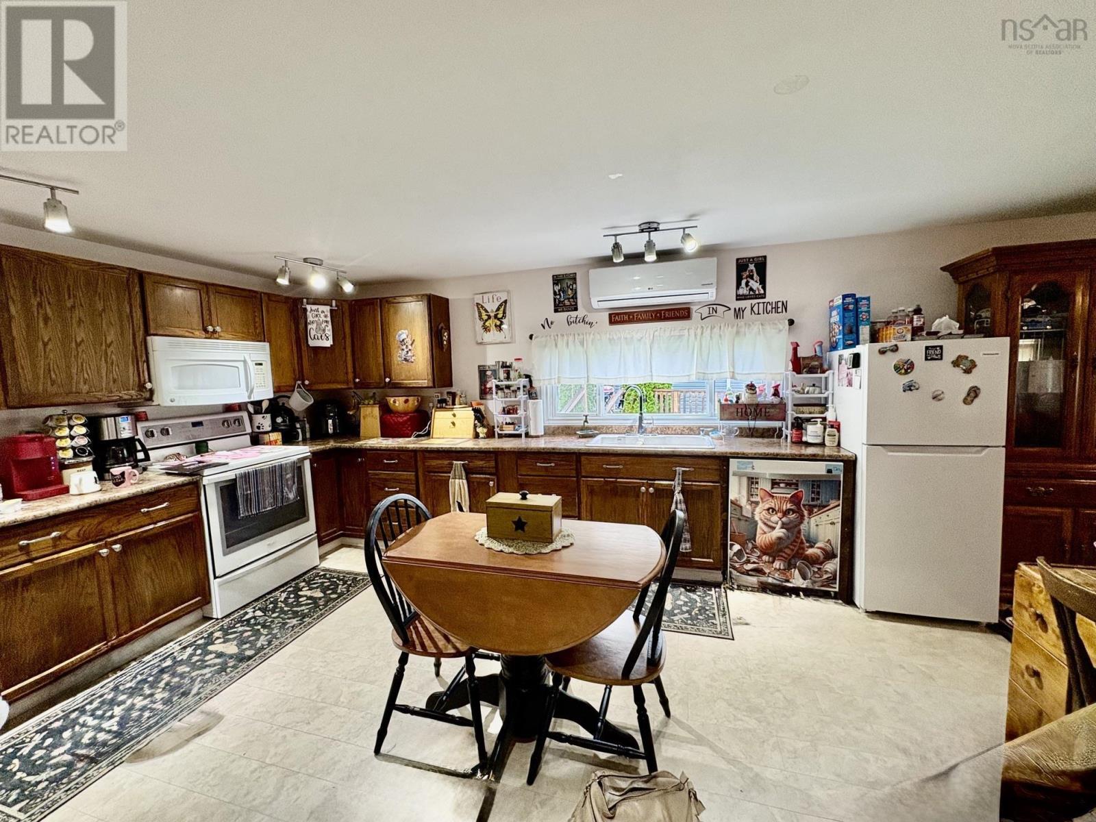 51 Shelby Crescent - 13