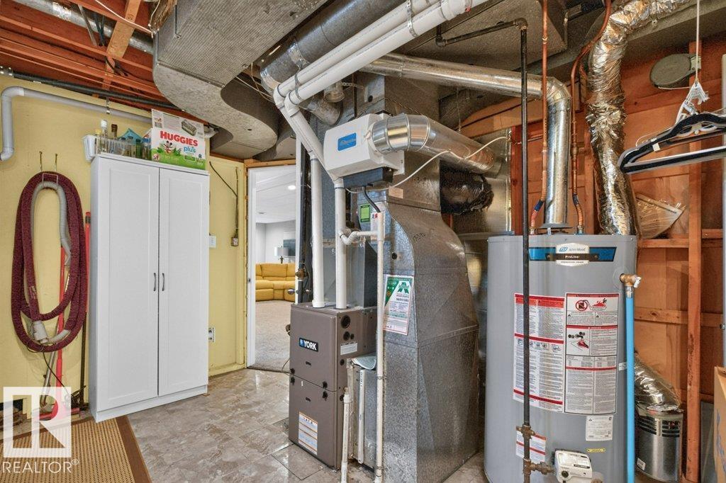5412 90A AV NW - 32