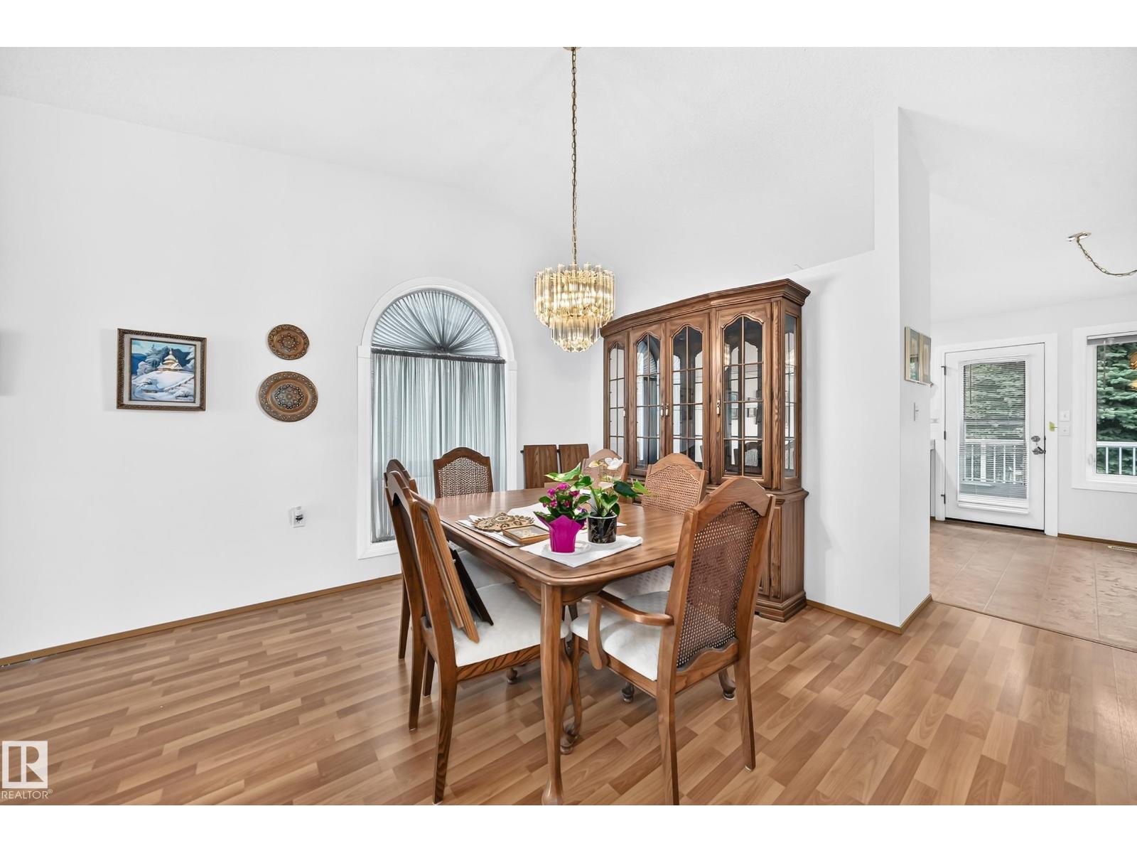 6526 158 AV NW - 15