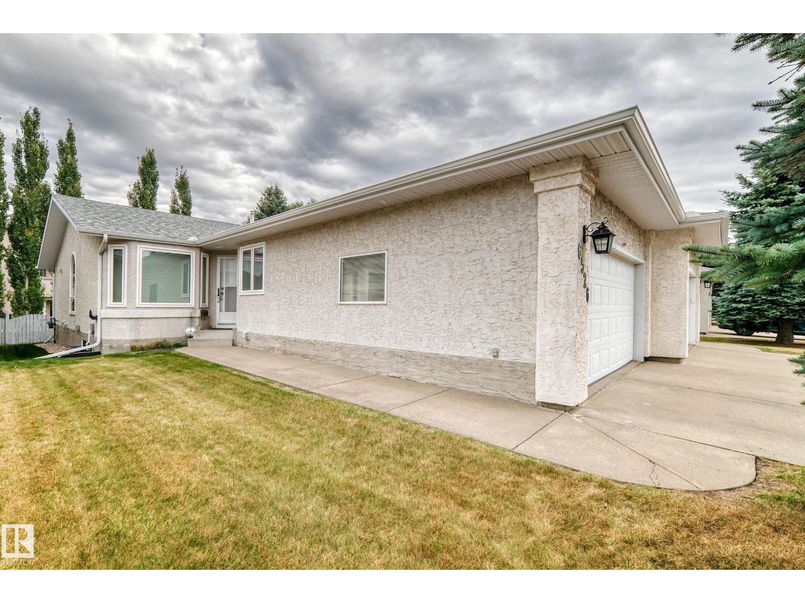 6526 158 AV NW - 1