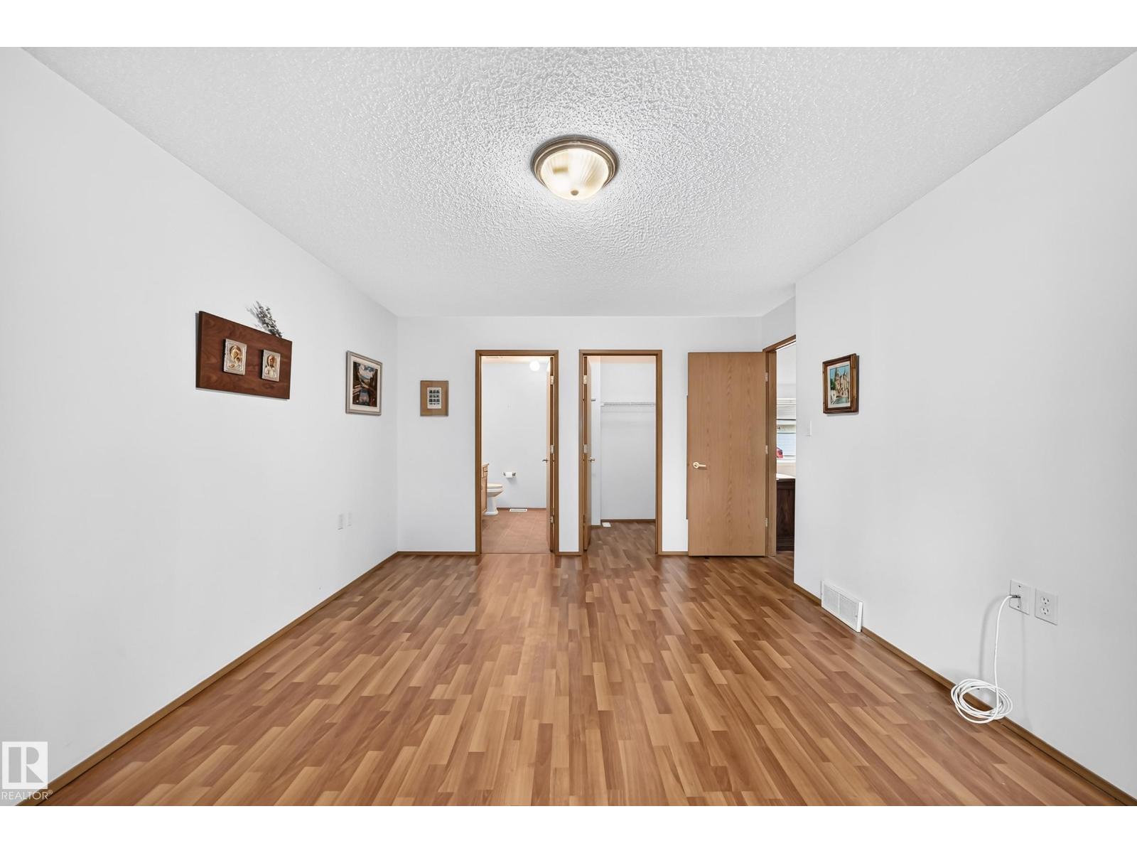 6526 158 AV NW - Image 36