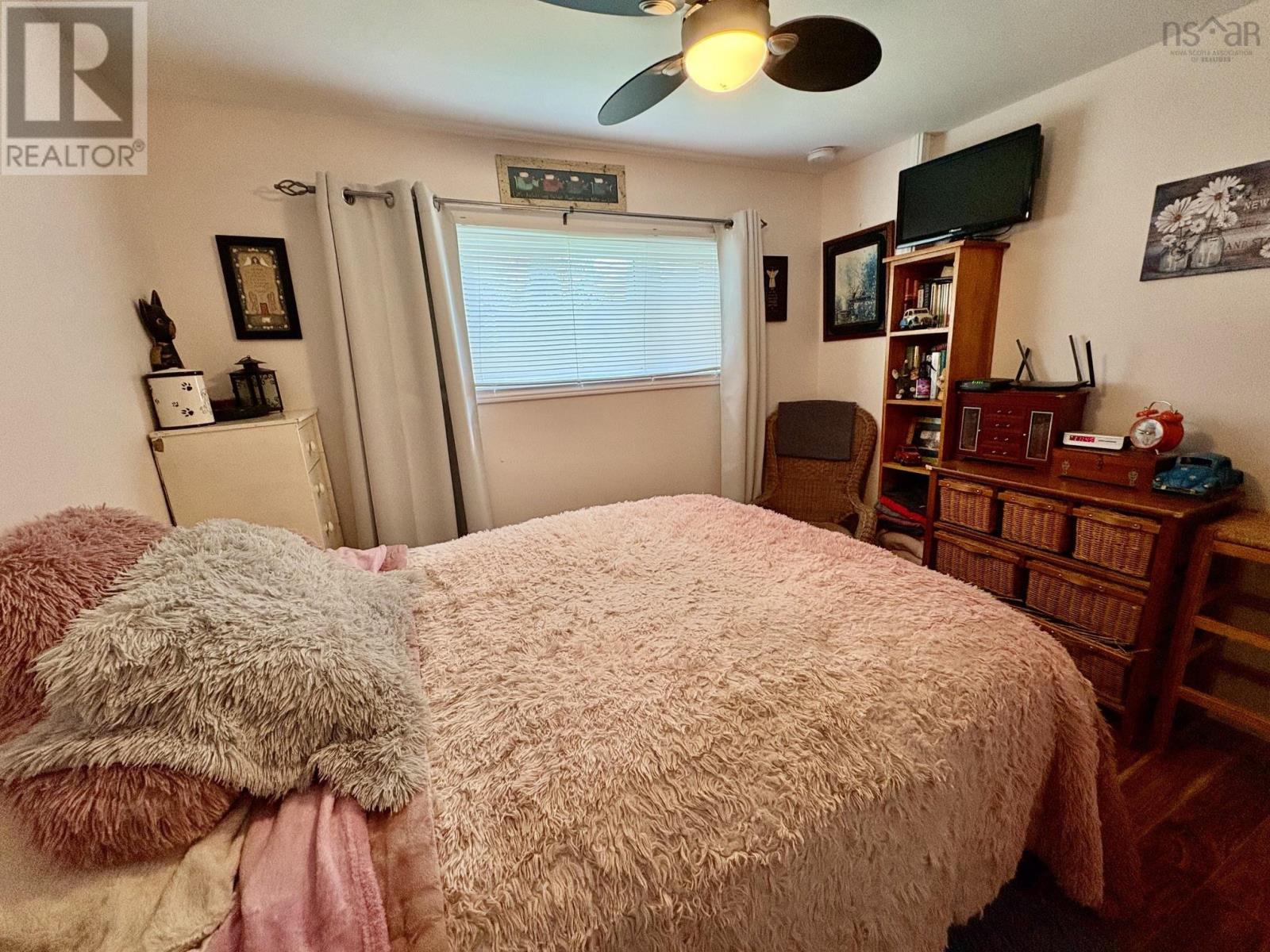 51 Shelby Crescent - 17