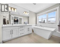 1410 21 Avenue NW - photo 27