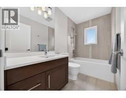 1410 21 Avenue NW - photo 33