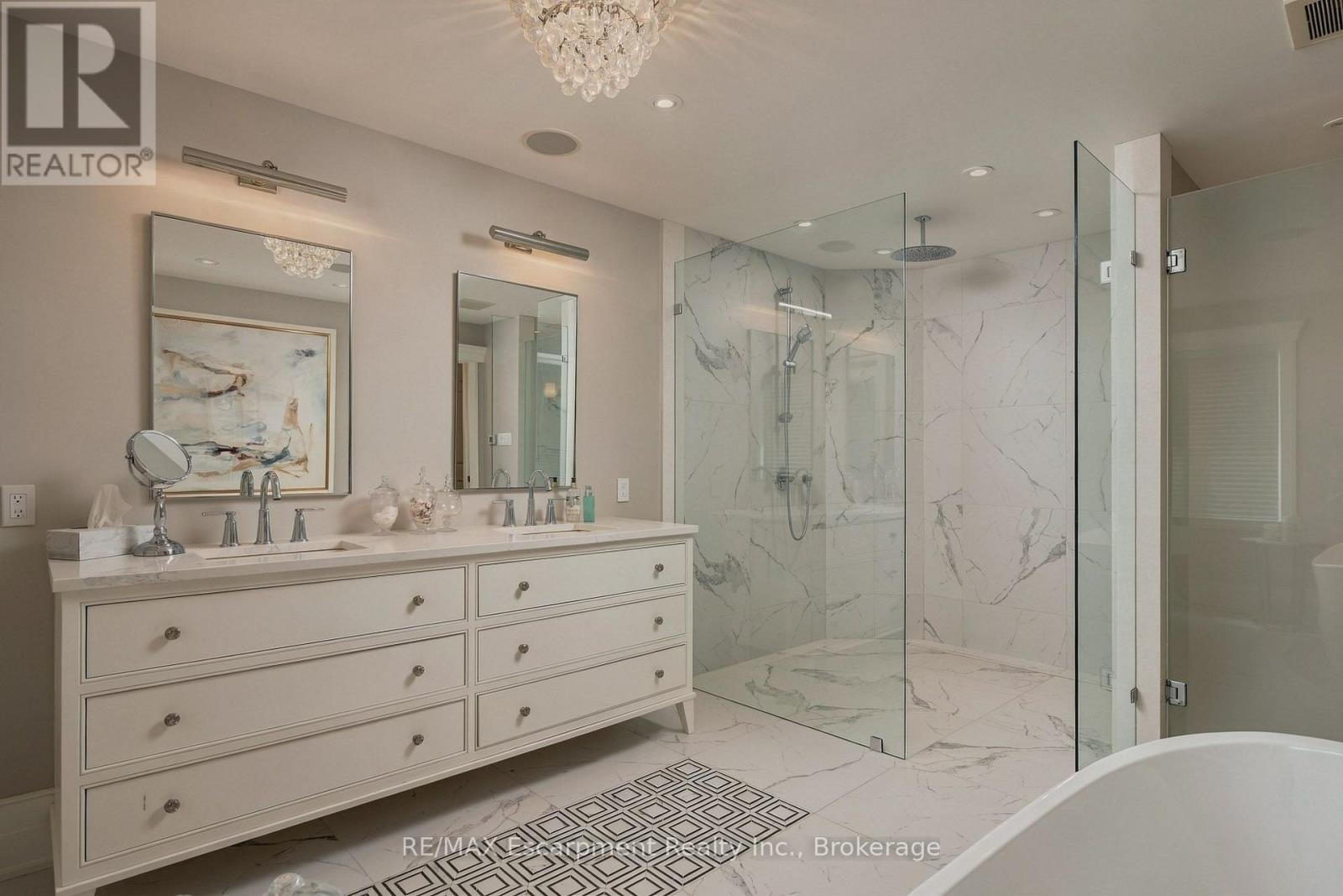 1074 Lavender Lane — photo 23