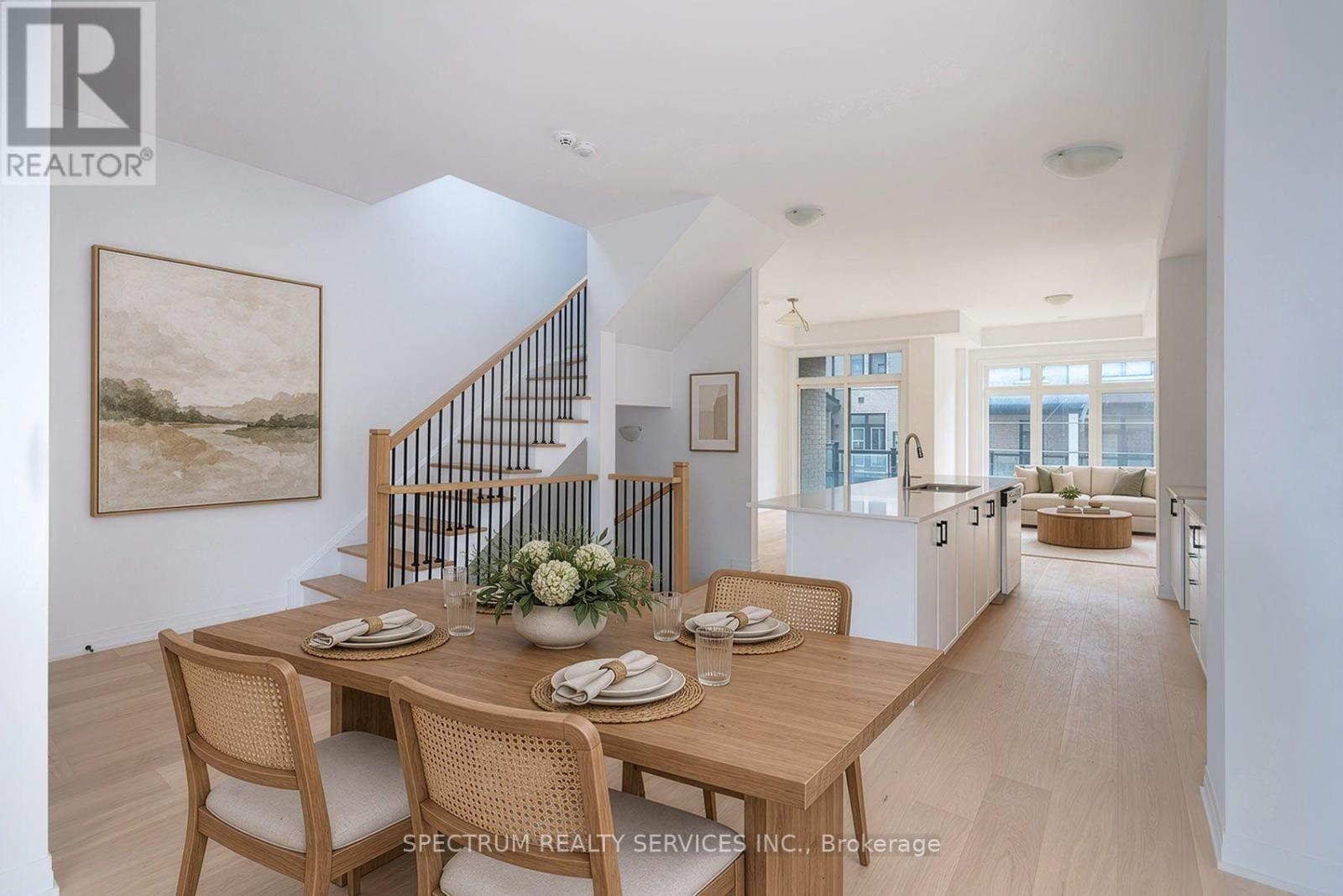110 DE LA ROCHE DRIVE - 15