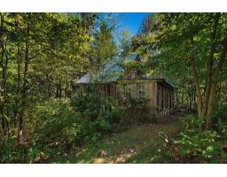 108 Ch. Du Rang-a, Otter Lake, QC J0X2P0 Photo 22