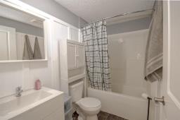 40 Meadowlark Court, Brandon, MB R7C5Y3 Photo 12