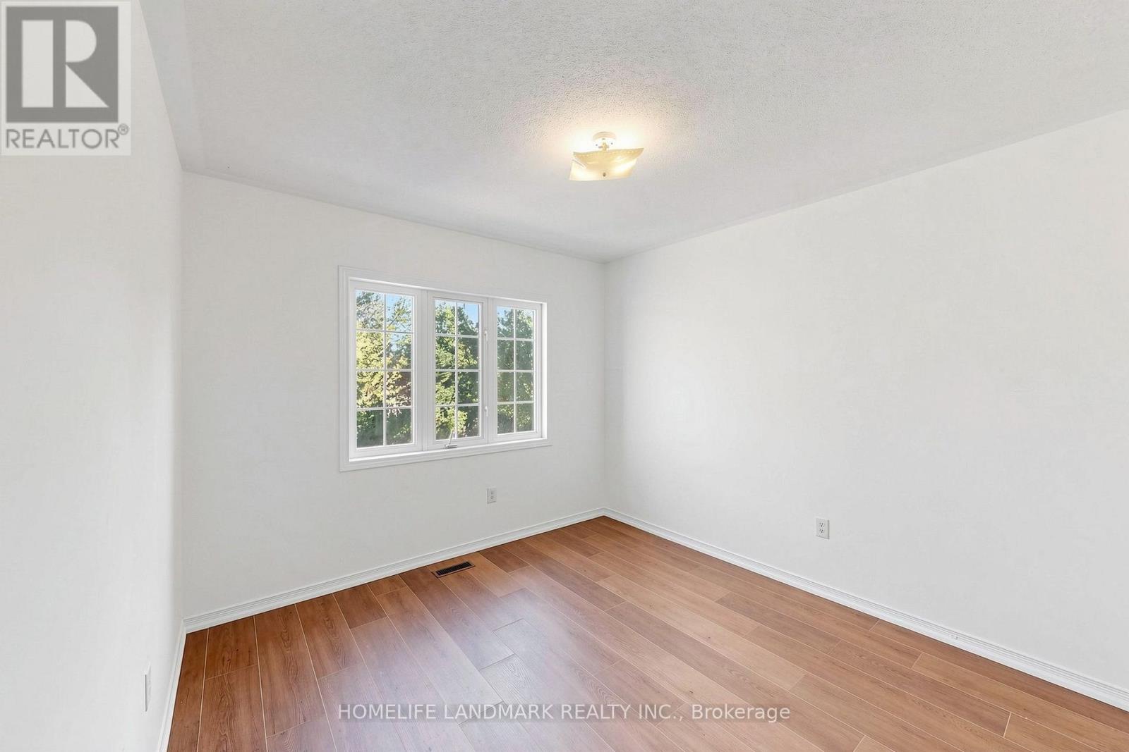 552 Thelma Street, Burlington, ON photo 34