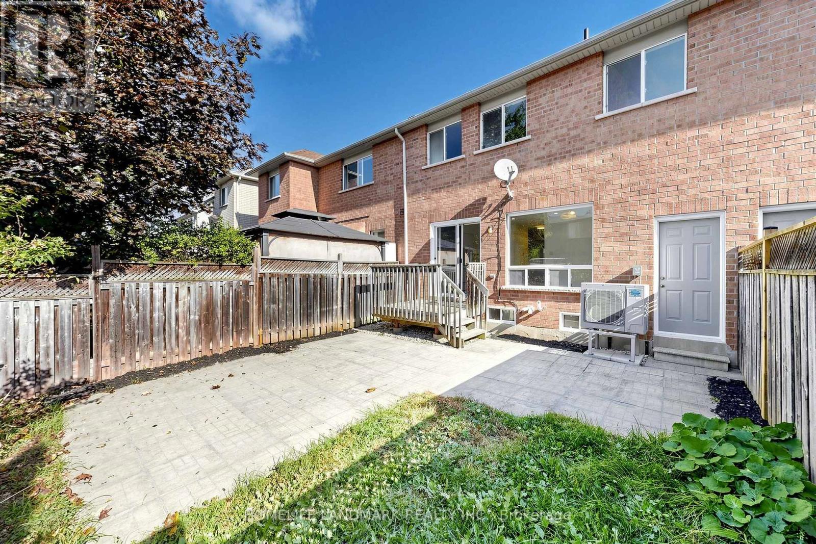 552 THELMA STREET - 50