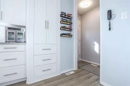 18 Mcmullen Crescent, Winnipeg, MB R2C3W9 Photo 9