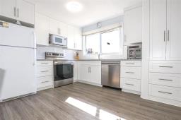 18 Mcmullen Crescent, Winnipeg, MB R2C3W9 Photo 7