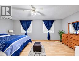 136 Sekura Crescent, Cambridge, ON N1R7E9 Photo 16