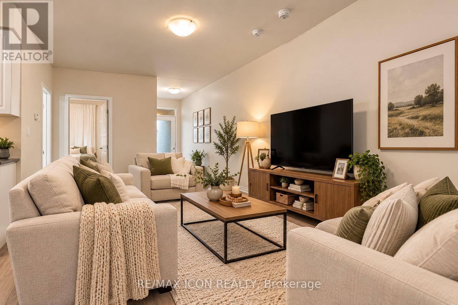 75- 908 Apple Hill Lane, Kitchener, ON photo 4