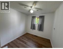 10914 90 Street, Peace River, AB T8S1P1 Photo 12