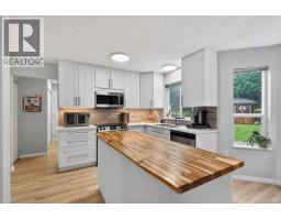 1136 Corcan Rd, Qualicum Beach, BC V9K2R6 Photo 14