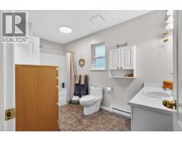 1136 Corcan Rd, Qualicum Beach, BC V9K2R6 Photo 22