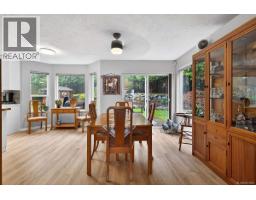 1136 Corcan Rd, Qualicum Beach, BC V9K2R6 Photo 12