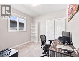 Bedroom - 25 Victor Close, Sylvan Lake, AB T4S0P4 Photo 16
