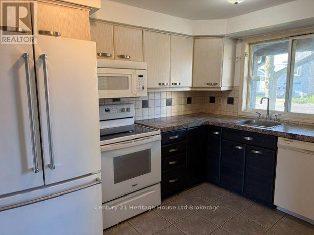 #13 900 JAMES STREET - Image 6