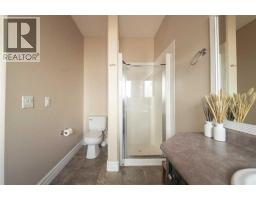 233 Wilson Drive, Fort Mcmurray, AB T9H5R4 Photo 30