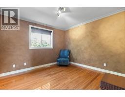 Family room/Fireplace - 1620 Maple, Lasalle, ON N9J3L2 Photo 8