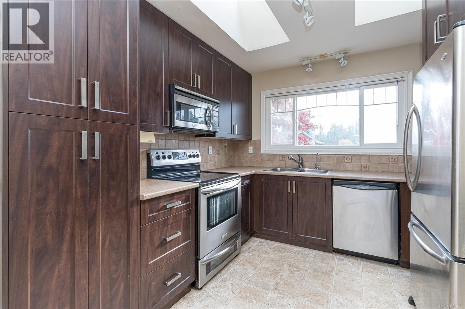 7956 Arthur Dr - 15