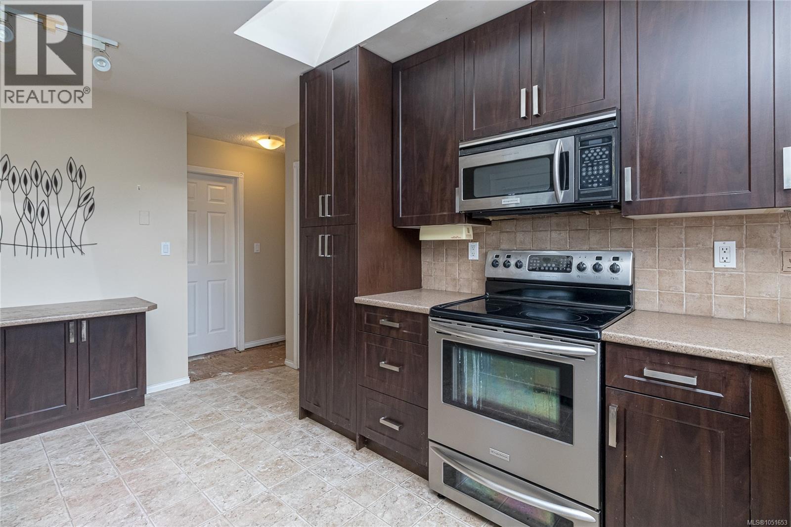 7956 Arthur Dr - 17