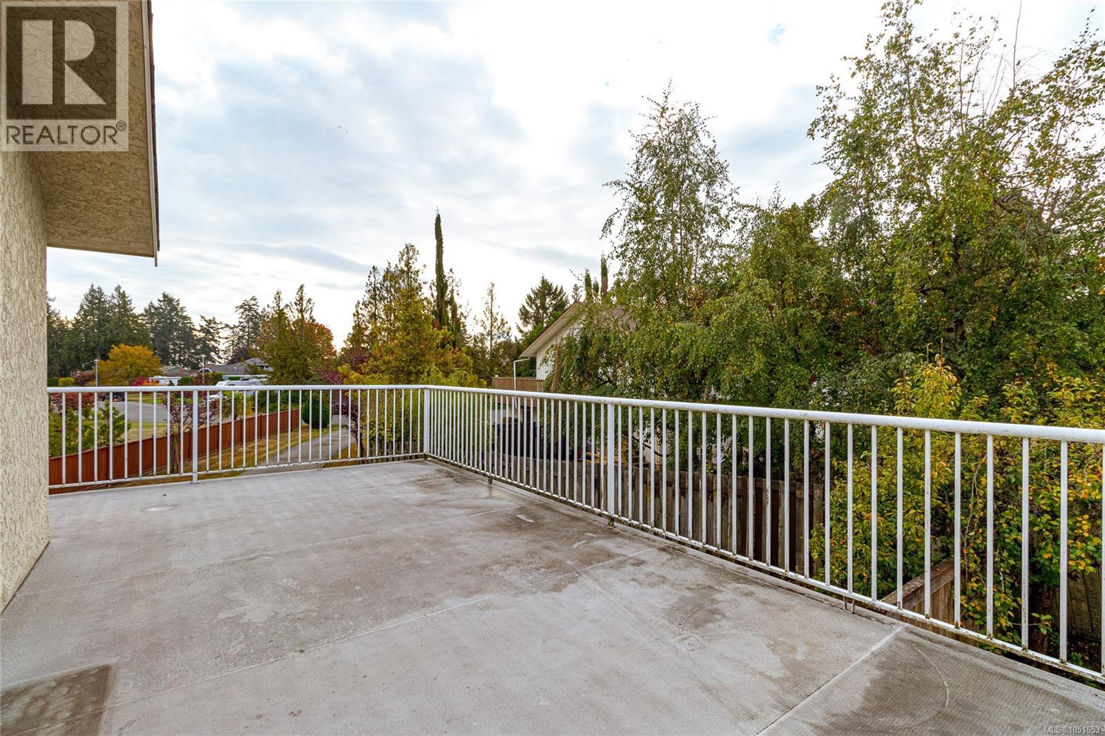 7956 Arthur Dr - 21