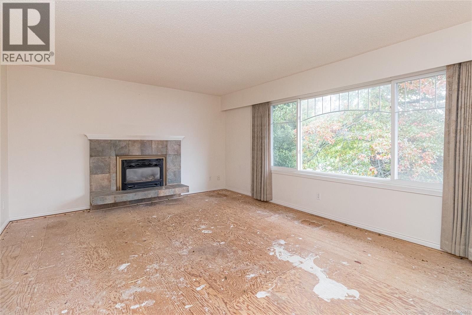 7956 Arthur Dr - Image 5