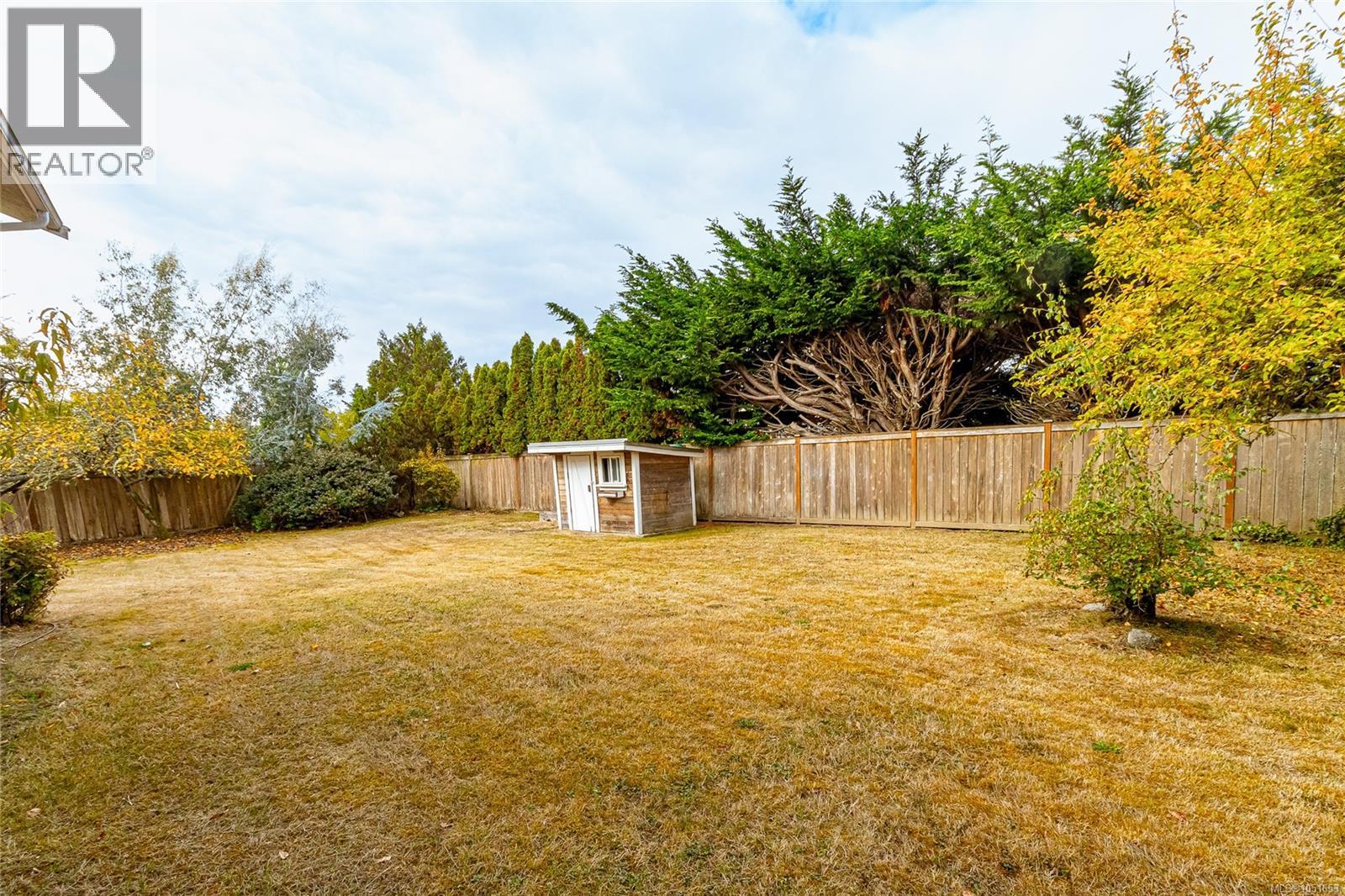 7956 Arthur Dr - 52