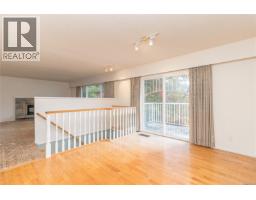 Bedroom - 7956 Arthur Dr, Central Saanich, BC V8M1V2 Photo 11