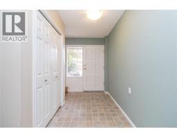 7956 Arthur Dr, Central Saanich, BC V8M1V2 Photo 29