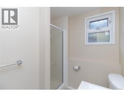 7956 Arthur Dr, Central Saanich, BC V8M1V2 Photo 40