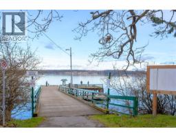 7956 Arthur Dr, Central Saanich, BC V8M1V2 Photo 62
