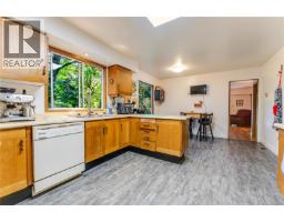 Mud room - 1970 Lands End Rd, North Saanich, BC V8L5J2 Photo 16