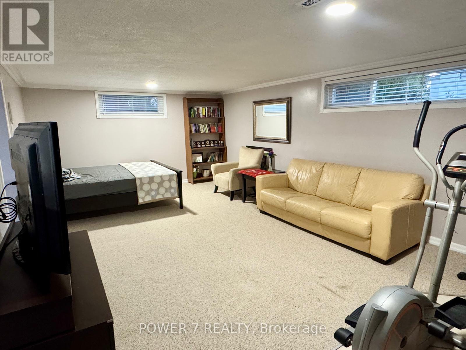 3 BRANTWOOD DRIVE - 21