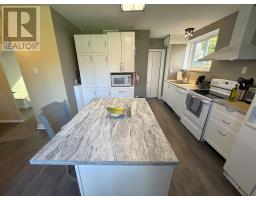 4 Timmins Rd, Elliot Lake, ON P5A1K7 Photo 16