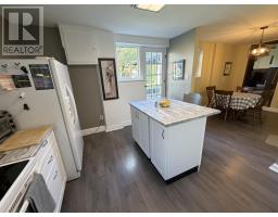 4 Timmins Rd, Elliot Lake, ON P5A1K7 Photo 17