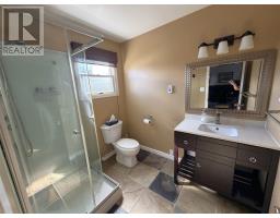 4 Timmins Rd, Elliot Lake, ON P5A1K7 Photo 20