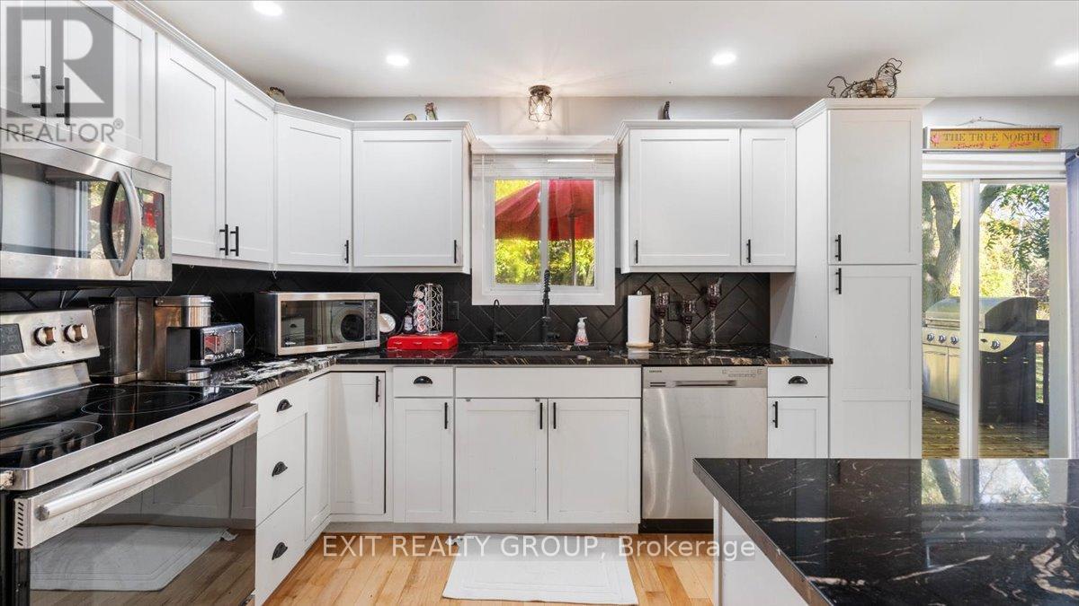 44 Hillcrest Drive — photo 18